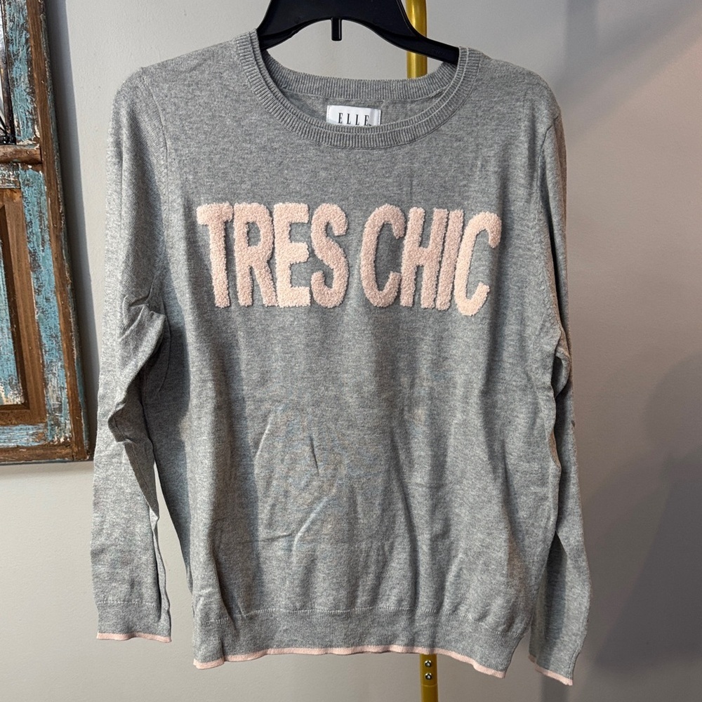 Elle Gray Sweater with Pink 'Tres Chic' Design NWOT XL